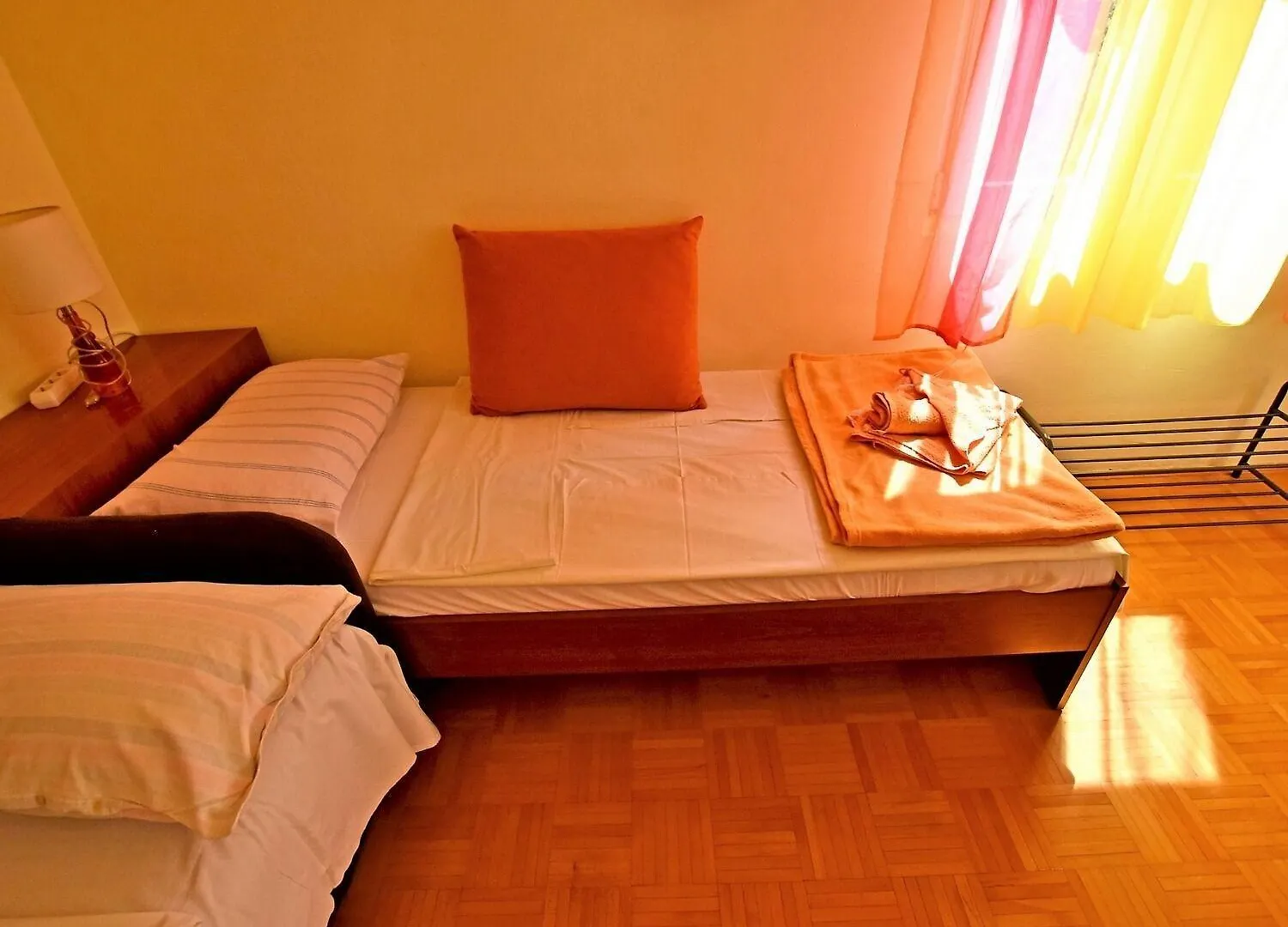 Apartments Mari - 30M From The Sea Seline